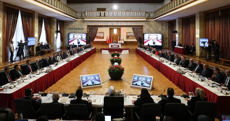 Süreç komisyonundan kritik rapor toplantısı! MHP den AİHM ve AYM ile çelişmeyecek mesajı geldi