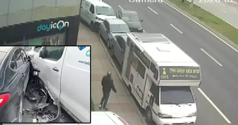 Avcılar da alkollü sürücünün 4 araca çarptığı kaza kamerada