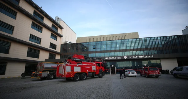 Çanakkale de Mehmet Akif Ersoy Devlet Hastanesinde çıkan yangın söndürüldü Çanakkale Haberleri