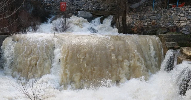 Konya da eriyen kar suları Göksu Nehri ni coşturdu Konya Haberleri