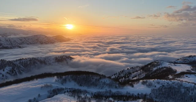 Deniz manzaralı yaylada bulutların eşsiz görüntüsü Rize Haberleri