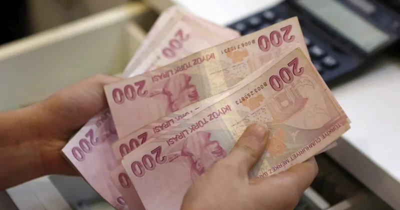 4.9 milyon emekliye 11.4 milyar TL yatıyor