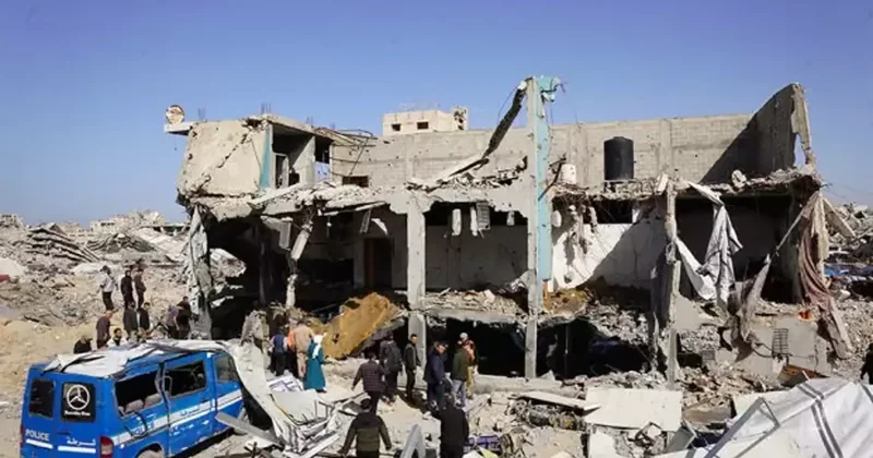 Gazze’de kanlı gece! İsrail doktoru evinde, genci kıyıda katletti