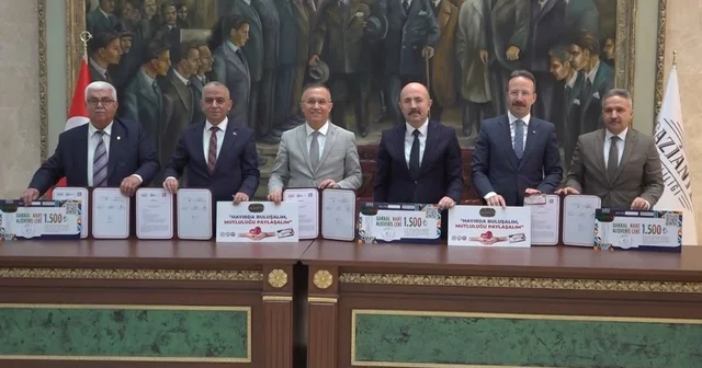 Gaziantep te ihtiyaç sahibi vatandaşlara Ramazan müjdesi: BakkalKart BakkalKart projesi ile hem ihtiyaç sahipleri hem de mahalle bakkalları desteklenecek, en az 52 milyon TL lik yardım ulaştırılacak Gaziantep Haberleri