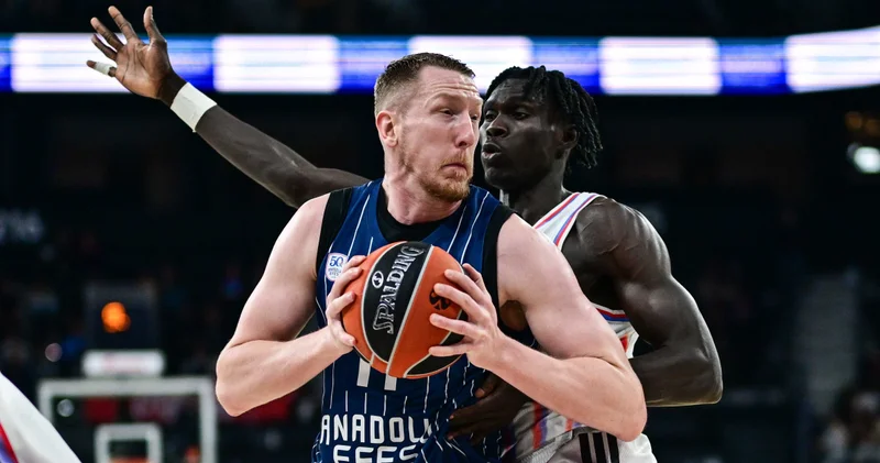 Anadolu Efes ten sakatlık açıklaması: Rolands Smits Basketbol Haberleri