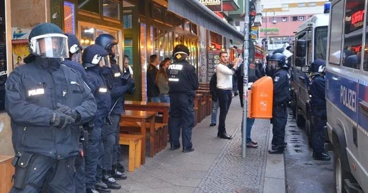 Yunan yolcunun saldırısına uğradı: Türk kondüktör hayatını kaybetti