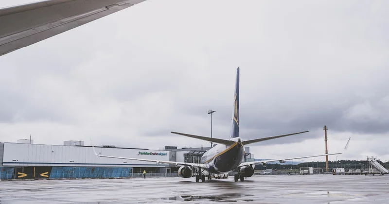 Dev hava yolu şirketinin kot pantolon paylaşımı alay konusu oldu Sözcü Gazetesi