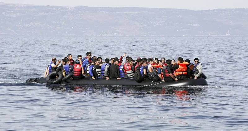 Yunanistan göçmen botunu batırdı: En az 14 ölü