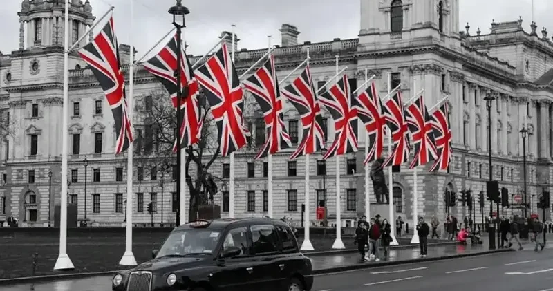 İngiltere ve İrlanda Umman ve BAE deki vatandaşlarını tahliyeye başlıyor Dünya Haberleri