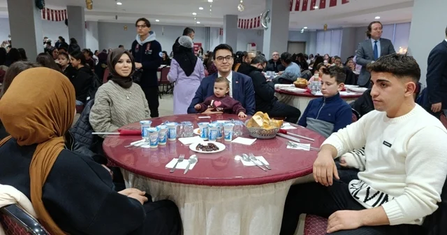 Bilecik te 400 öğrenciyle dayanışma sofrası kuruldu Bilecik Haberleri