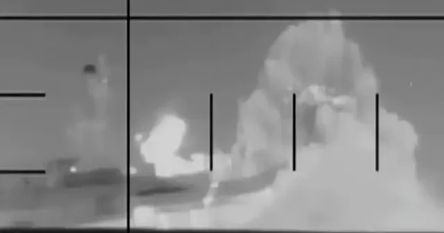 ABD denizaltısının İran savaş gemisi Süleymani yi vurduğu anlar yayınlandı VİDEO İZLE