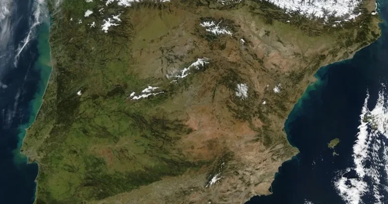 2 ülke yerinden oynuyor: Her yıl milim milim kayarak vida gibi dönüyor