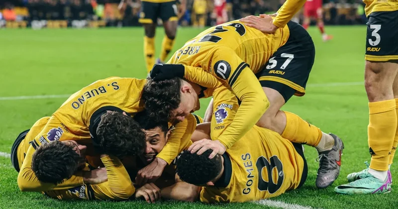 Galatasaray ın rakibi Liverpool, son dakikada şoku yaşadı Sözcü Gazetesi