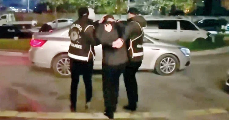 Sokak tetikçileri yakalandı