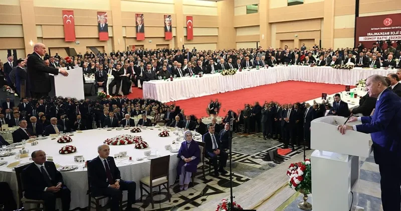 Numan Kurtulmuş un TBMM deki iftarın 5 genel başkan katldı