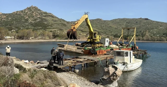 Bodrum da kaçak iskeleler yıkıldı, karavanlar için tahliye başladı Muğla Haberleri