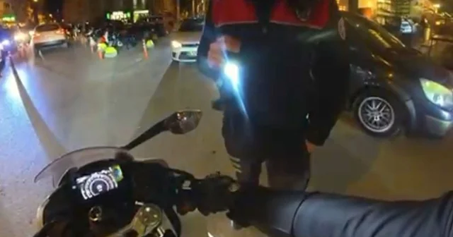 Kurye ile polis arasında komik ceza diyaloğu: Kaçarsanız yakalarım Motosikletli kurye Çetin Can: Benim motosikletimin ikinci eli bir dur ihtarı kadar Eskişehir Haberleri