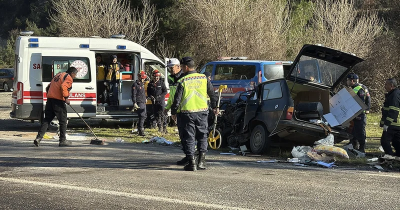 Kamyonla otomobil çarpıştı: 1 ölü, 5 yaralı Sözcü Gazetesi