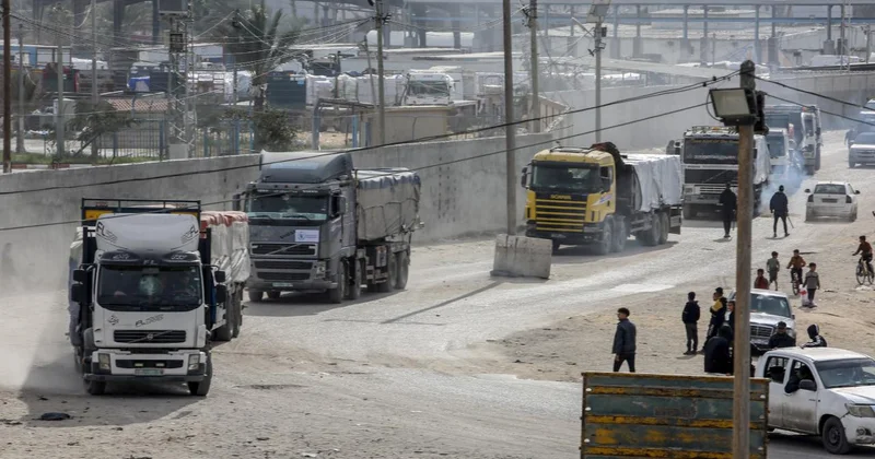 İsrail, Kerem Ebu Salim Sınır Kapısı’nı sınırlı şekilde yeniden açtı