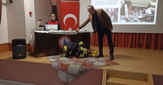 Alaplı da deprem farkındalığı semineri düzenlendi Zonguldak Haberleri