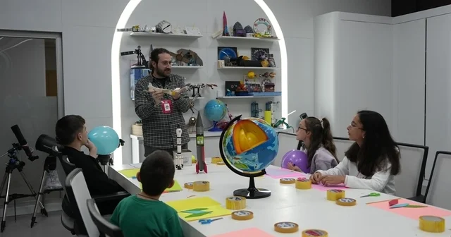 Bilim Merkezi mart ayı atölyeleri sürüyor Düzce Haberleri