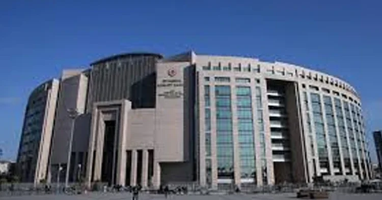 Çakma savcının 4,5 yıl hapsi istendi