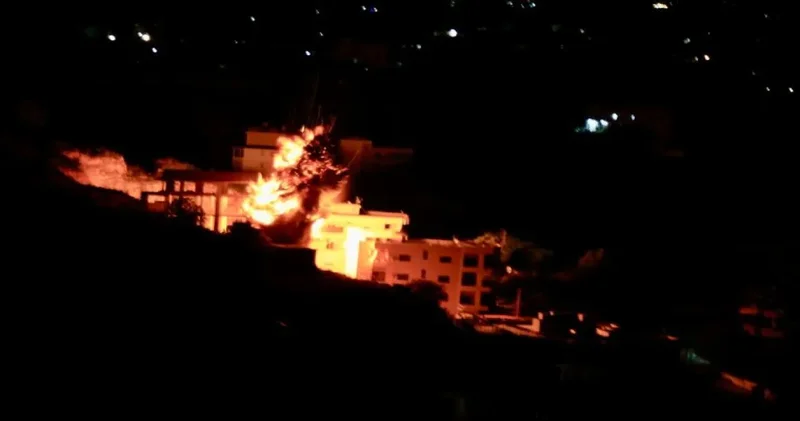 İsrail Lübnan a saldırdı: Beyrut ta apartman vurdu