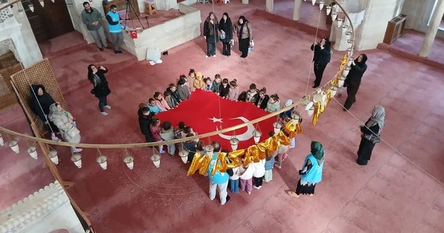 Babaeski de minik öğrenciler Ramazan etkinliğinde cami ile tanıştı Kırklareli Haberleri