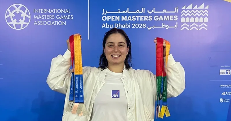 Bengisu Avcı, Kış Yüzme Dünya Şampiyonası nda dünya rekoru kırdı