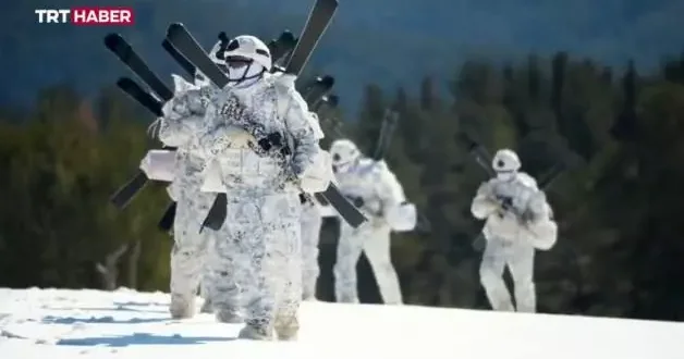 Daima hazır! Komandolarımız her şartta göreve hazır