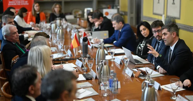 Madrid de Belirsizliği Yönetmek, Dönüşümü Yönlendirmek: Dönüm Noktasında NATO paneli düzenlendi