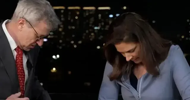 CNN sunucusu Tel Aviv de sirenleri duyunca sığınağa böyle kaçtı VİDEO İZLE