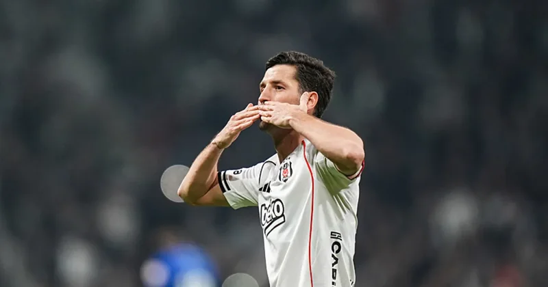 Beşiktaş ta Salih Uçan dan 552 gün sonra gol sevinci!