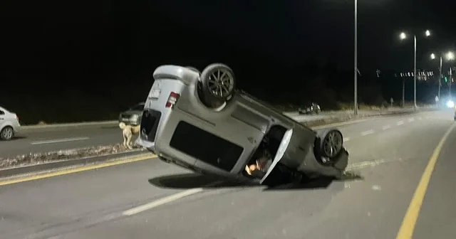 Hafif ticari araç takla attı Adıyaman Haberleri