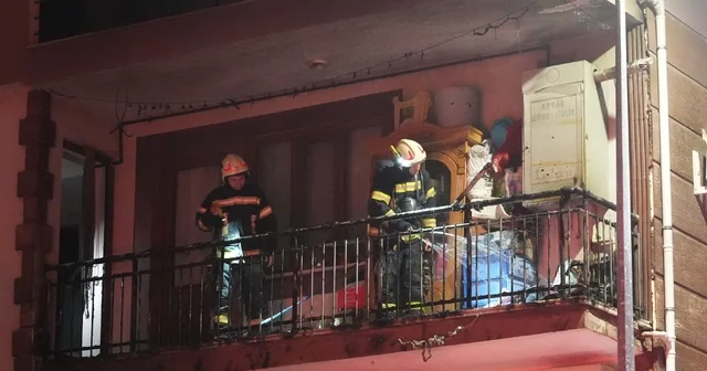 Balkondaki kombiden çıkan yangın mahalle sakinlerini korkuttu Denizli Haberleri