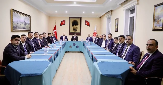 Vali Nedim Akmeşe den Niğde Açık Ceza İnfaz Kurumu na ziyaret Niğde Haberleri