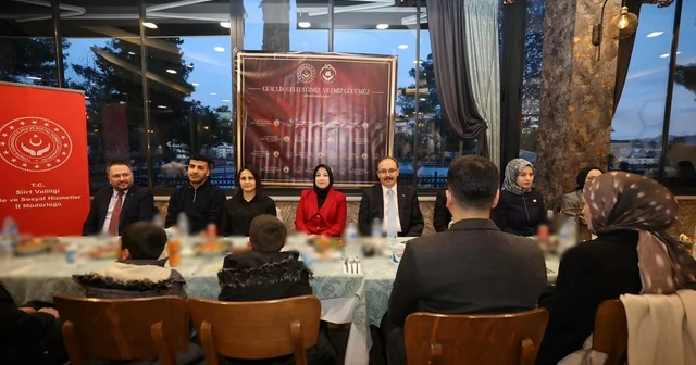 Vali Kızılkaya, evlilik kredisinden yararlanan çiftlerle iftarda bir araya geldi Siirt Haberleri