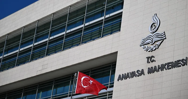 AYM nin siyasi parti mali denetim kararları Resmi Gazete de