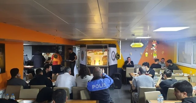 Yurtta kalan öğrenciler Ramazan coşkusunu yaşadı Eskişehir Haberleri