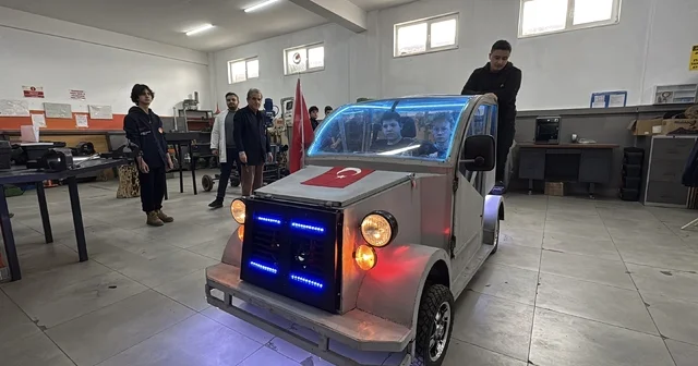 Lise öğrencileri geri dönüşüm malzemeleri ile araç üretti Samsun Haberleri