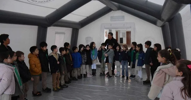 Anadolu Üniversitesi Arama ve Kurtarma Ekibi nden öğrencilere afet bilinci eğitimi Eskişehir Haberleri