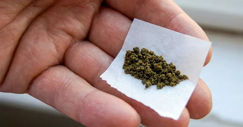 Zararları saymakla bitmiyor! Günde 8 paket sigaraya bedel