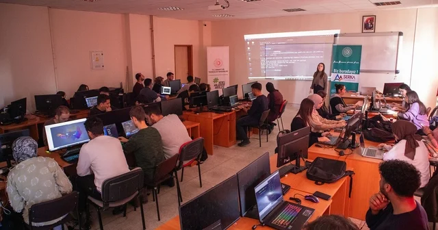 Dijital dünyanın savunucuları Serhat ta yetişiyor Kars Haberleri