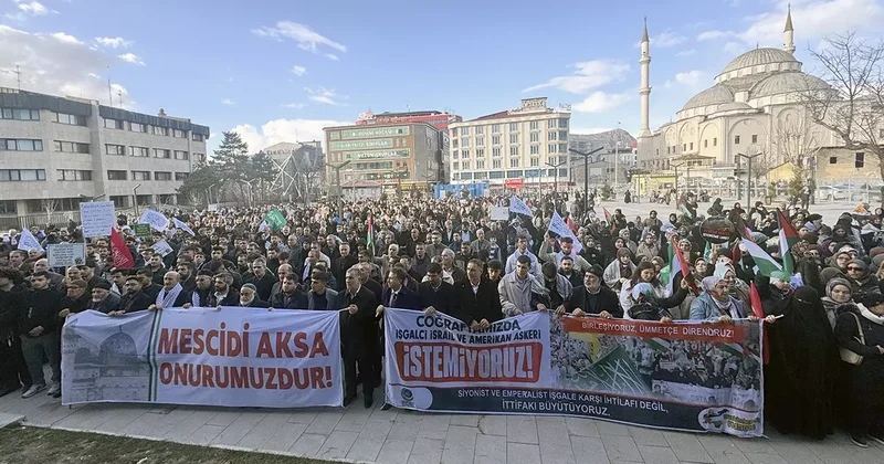 Van da Gazze ye destek yürüyüşü: Saldırıları ve katliamları lanetlemek için buradayız
