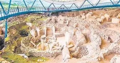 MEVLÜT TEZEL ‘Dünyanın en gereksiz yeri: Göbeklitepe’!