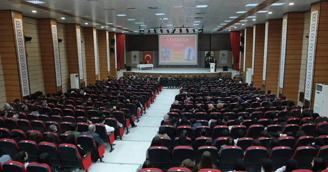 Akif in Diliyle Çanakkale konulu konferans düzenlendi Erzincan Haberleri