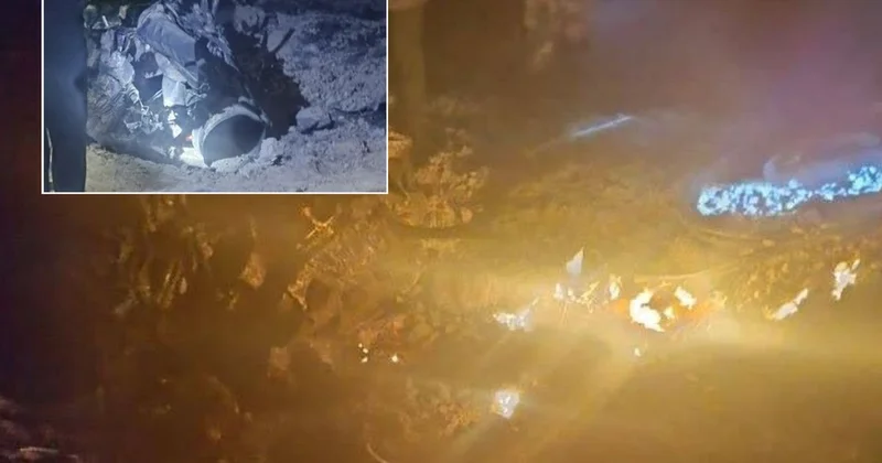 İran enkaz görüntülerini yayınladı! 3. uçak düşürüldü iddiası