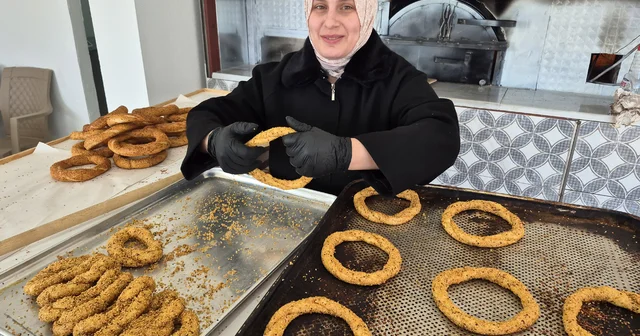 3 çocuk annesi Gamze, baba mesleği fırıncılığı sürdürüyor Isparta Haberleri