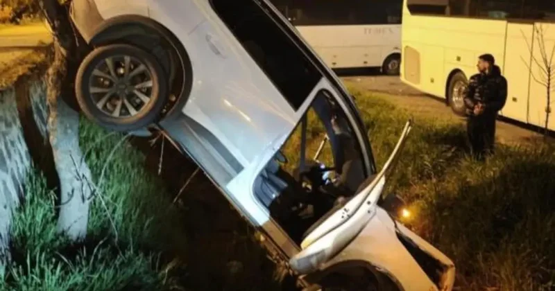 Lüleburgaz da otomobil AVM otoparkına araç uçtu