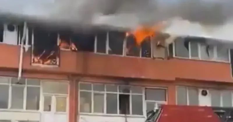 Gaziantep’te ayakkabı imalathanesinde korkutan yangın: İtfaiye erleri kontrol altına aldı Gündem Haberleri